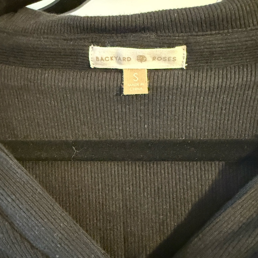 Backyard Roses Michelle Bodysuit - Picture 5 of 6